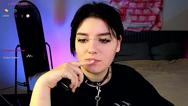 YumiYammy online show from January 2025 12:59:01 AM