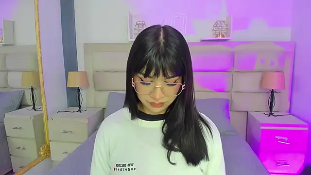 RoseCassie online show from March 2025 12:36:02 PM