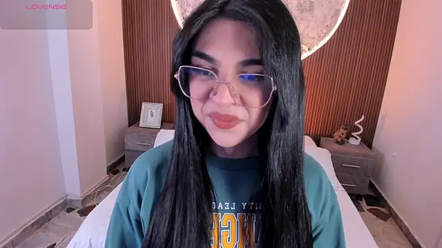 RoseCassie online show from January 2026 01:35:01 PM