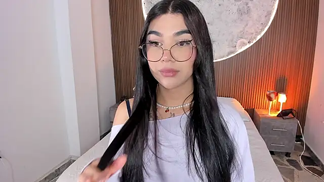 Snapshot of RoseCassie chatting on May 2026 01:29:02 PM RoseCassie online show from May 2026 01:29:02 PM