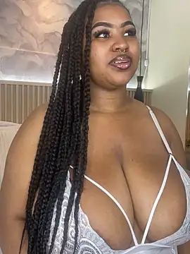 AinaraJimenez online show from December 2025 07:00:01 PM