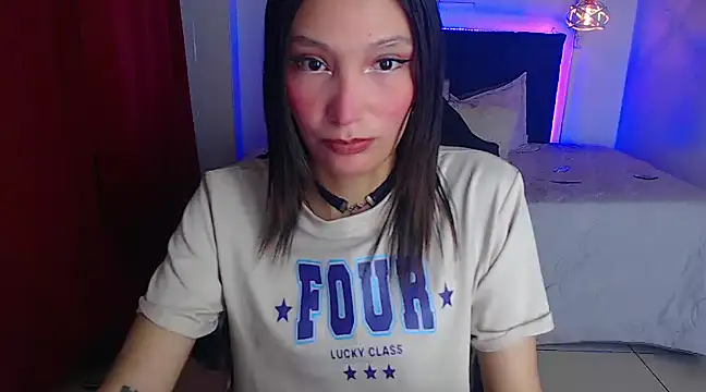 mia collens online show from February 2025 01:41:02 AM