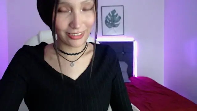 mia collens online show from September 2025 03:32:02 AM