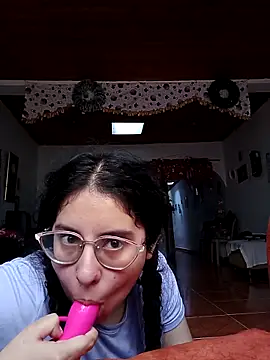 valentina568 online show from October 2025 06:18:01 PM