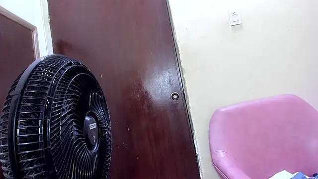 Mariana 16  online show from February 2025 01:02:02 AM