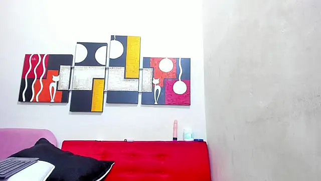 Mariana 16  online show from March 2025 11:31:01 PM