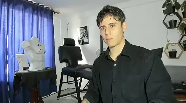 Antonello Vannucci online show from March 2025 10:21:02 PM