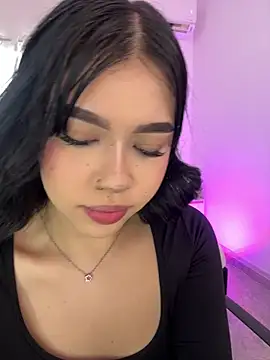 Snapshot of Lily_Woodz chatting on May 2026 02:46:02 PM Lily Woodz online show from May 2026 02:46:02 PM