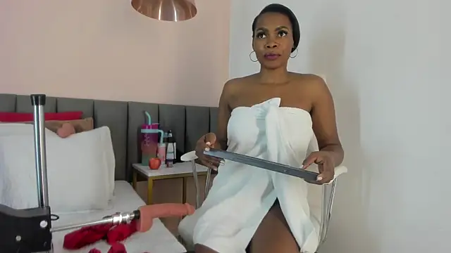 celeste smmith  online show from February 2025 03:31:02 AM