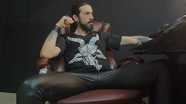 AxelColton online show from January 2025 06:17:01 AM