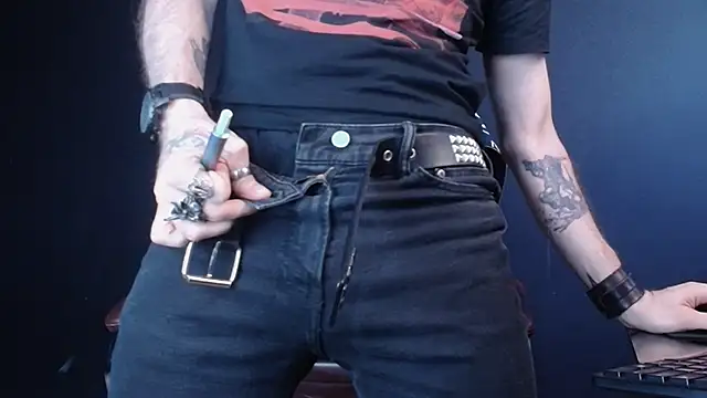 AxelColton online show from March 2025 06:47:01 AM