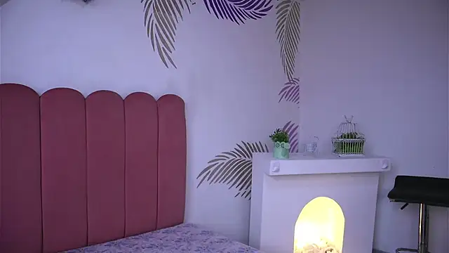 Daisha Riley online show from February 2025 01:24:01 PM