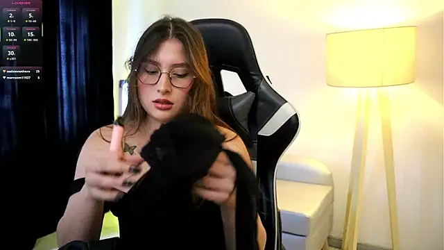 Daisha Riley online show from October 2025 07:58:02 PM