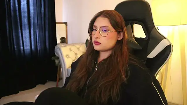 Daisha Riley online show from November 2025 03:55:01 PM