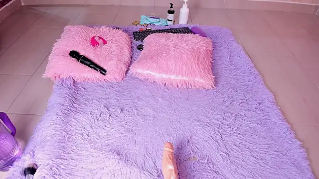 SEXY HOTTIE   online show from March 2025 03:53:02 PM