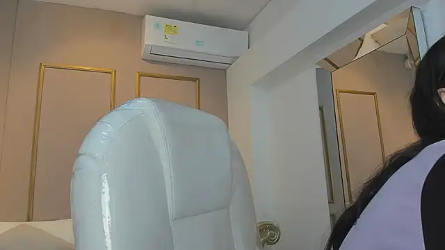 PerlaPreciosa online show from February 2026 04:06:02 AM