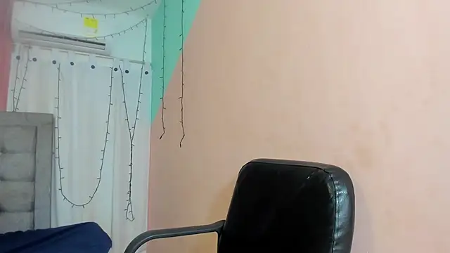 dani-lue online show from January 2025 11:59:01 AM