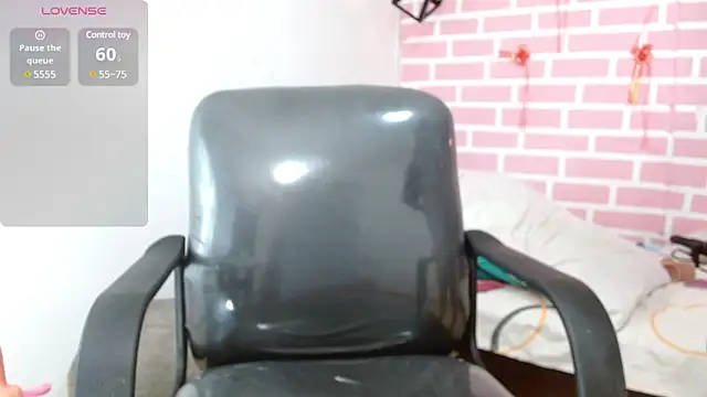 dani-lue online show from March 2025 04:21:02 PM