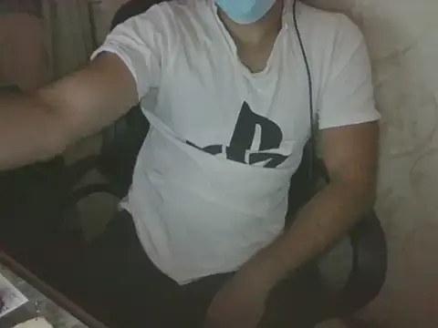 FriendlyOtter online show from April 2026 10:58:01 PM