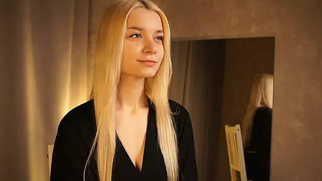 Snapshot of Hi_my_name_is chatting on February 2025 03:05:02 PM Hi my name is online show from February 2025 03:05:02 PM