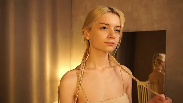 Snapshot of Hi_my_name_is chatting on March 2025 08:27:02 PM Hi my name is online show from March 2025 08:27:02 PM