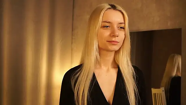 Snapshot of Hi_my_name_is chatting on March 2025 03:05:02 PM Hi my name is online show from March 2025 03:05:02 PM