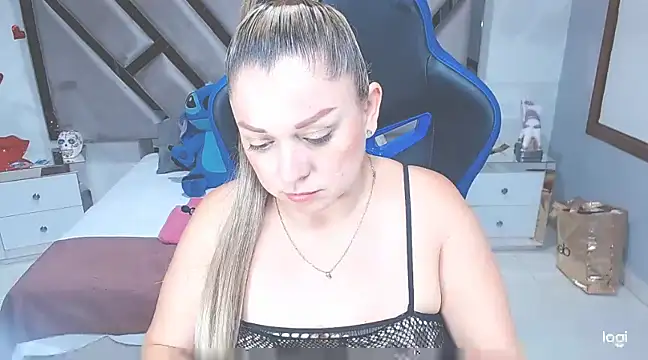 natalia5560 online show from February 2025 04:50:02 PM