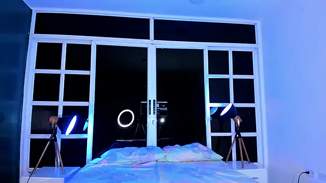 loladupont online show from March 2026 02:44:02 AM