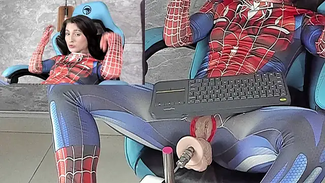 Little lili19 online show from January 2025 09:05:01 PM