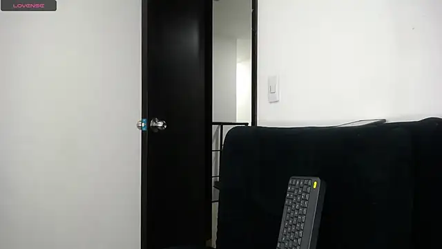 AbrilSonne online show from September 2025 12:22:02 AM