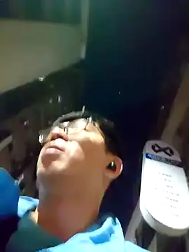 Snapshot of hsun-hsun chatting on December 2024 12:52:02 PM hsun-hsun online show from December 2024 12:52:02 PM