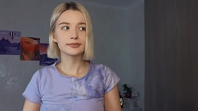 Snapshot of LucyLure chatting on December 2024 09:12:01 AM LucyLure online show from December 2024 09:12:01 AM