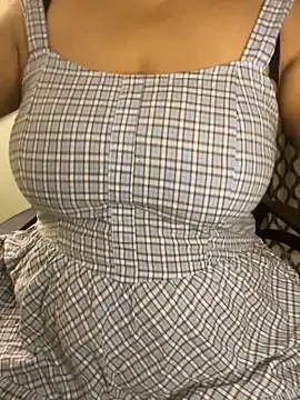 hot menka online show from September 2025 06:04:02 AM