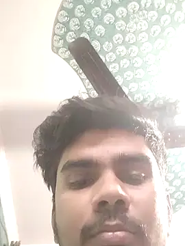 Snapshot of dannyD06969 chatting on January 2025 01:52:01 PM dannyD06969 online show from January 2025 01:52:01 PM