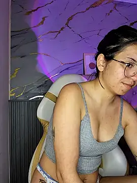 Rosita forever  online show from September 2025 02:04:01 AM