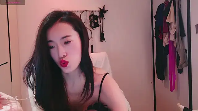 Sweet-521 online show from November 2025 03:05:01 AM