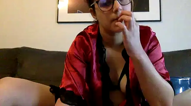 LolaGuess online show from February 2025 02:10:01 PM