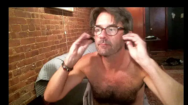 Johnny Bottoms online show from September 2025 12:39:02 PM