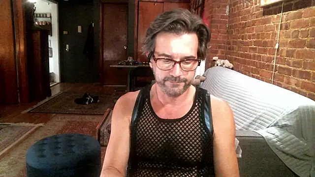 Johnny Bottoms online show from December 2025 10:49:01 PM