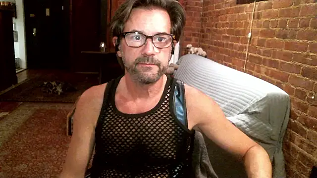 Johnny Bottoms online show from December 2025 12:31:02 AM