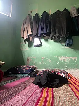 Snapshot of GildanK18 chatting on January 2026 06:08:01 AM GildanK18 online show from January 2026 06:08:01 AM