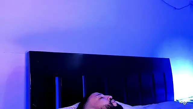 BradLeon  online show from March 2025 03:52:01 AM