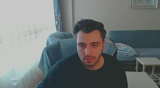 handsomeee04 online show from February 2025 11:30:01 AM