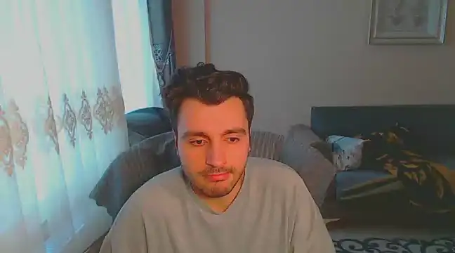 handsomeee04 online show from February 2025 05:30:01 AM