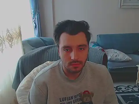 handsomeee04 online show from February 2025 11:41:01 AM