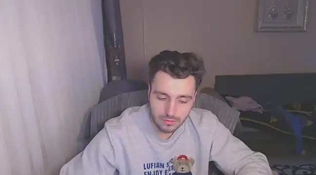 handsomeee04 online show from March 2025 12:10:02 AM