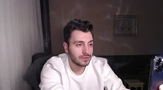 handsomeee04 online show from March 2025 03:30:02 AM