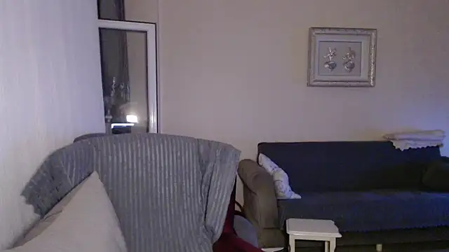 handsomeee04 online show from September 2025 08:53:02 PM