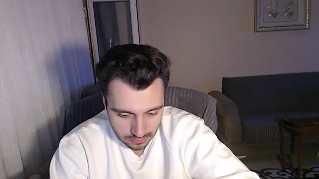 handsomeee04 online show from October 2025 09:58:02 PM