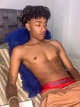 Boy cock18 online show from March 2025 01:32:01 AM